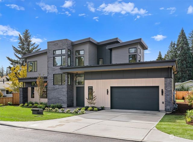 $2,925,000 | 16027 Southeast 8th Street | Lake Hills