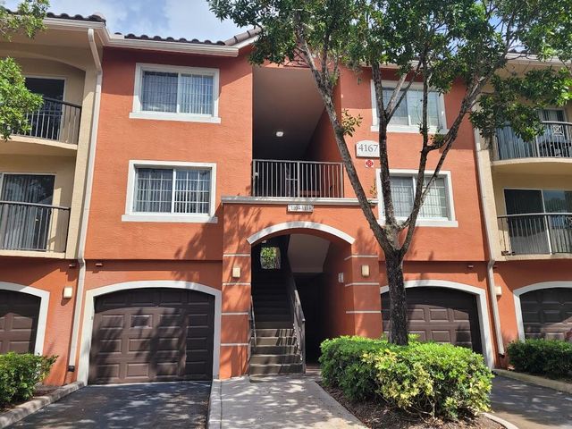 $2,450 | 4167 Haverhill Road, Unit 1111 | West Palm Beach