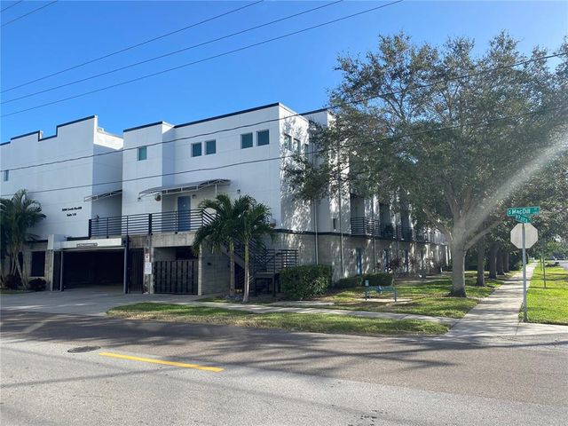 $539,000 | 5008 South MacDill Avenue, Unit 7 | Ballast Point