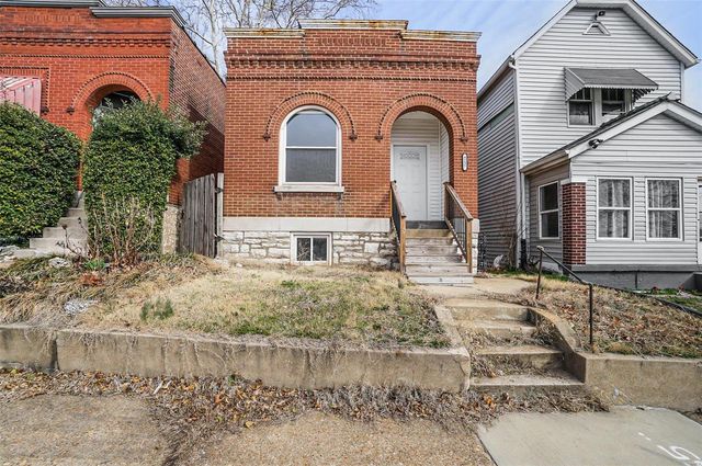 $1,250 | 4237 Chippewa Street | Tower Grove South