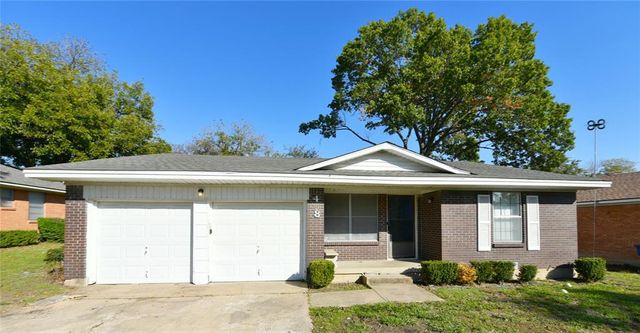 $1,950 | 408 West Coats Drive | Allen