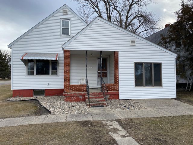 $92,500 | 400 1st Street West | Chokio