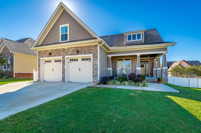 $524,900 | 8910 Seven Lakes Drive | Ooltewah-Summit