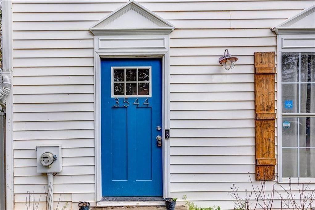 a view of front door