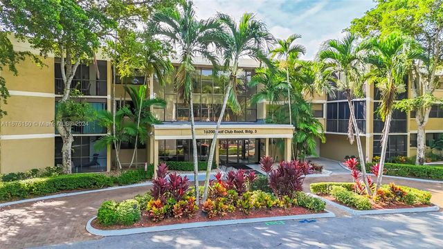 $374,999 | 16200 Golf Club Road, Unit 309 | Bonaventure