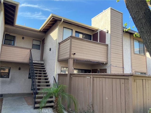 $329,000 | 1333 Massachusetts Avenue, Unit 203 | University of Riverside