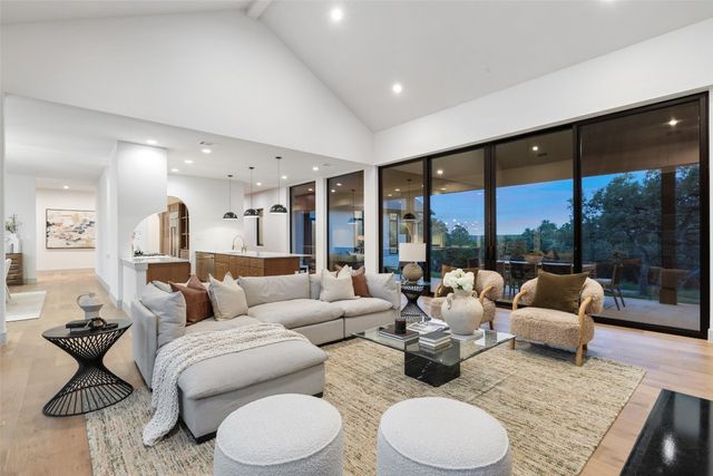 $2,295,000 | 2467 La Ventana Parkway