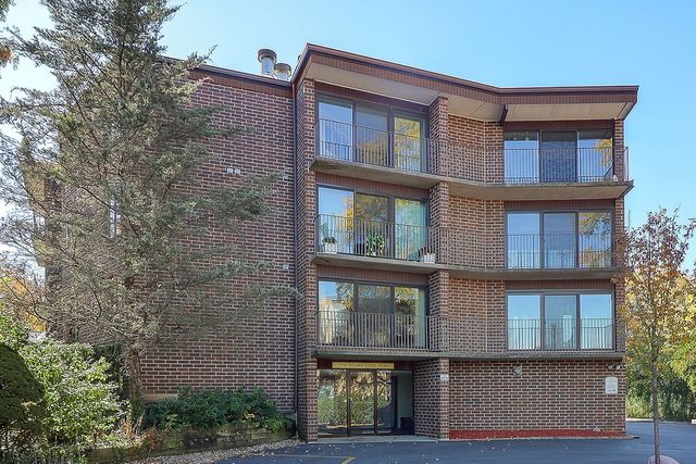 $350,000 | 5146 Belden Avenue, Unit 2G | Downers Grove