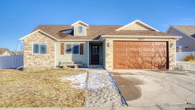 $330,000 | 3607 Hoback Avenue | Gillette