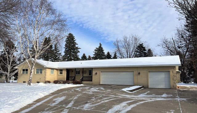 $415,000 | 24146 Co Highway 27 | Fergus Falls Township - Otter Tail County