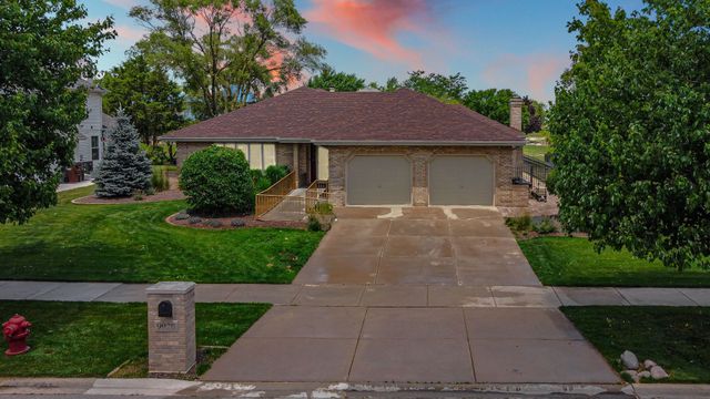 $550,000 | 9920 Cambridge Drive | Mokena