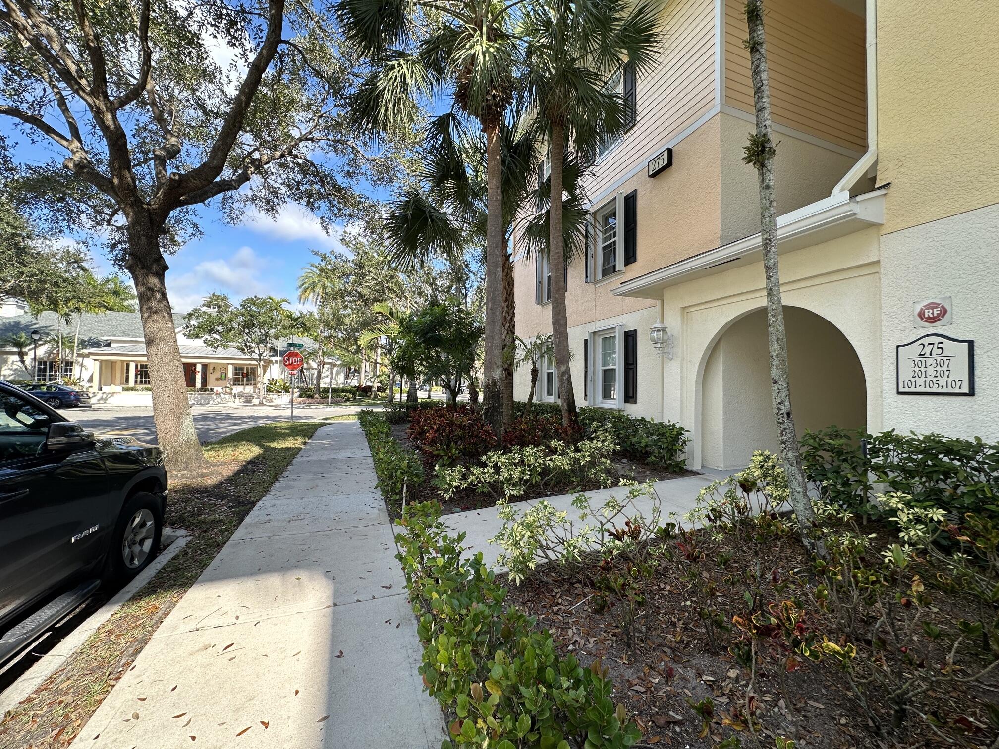 a view of a pathway with a house