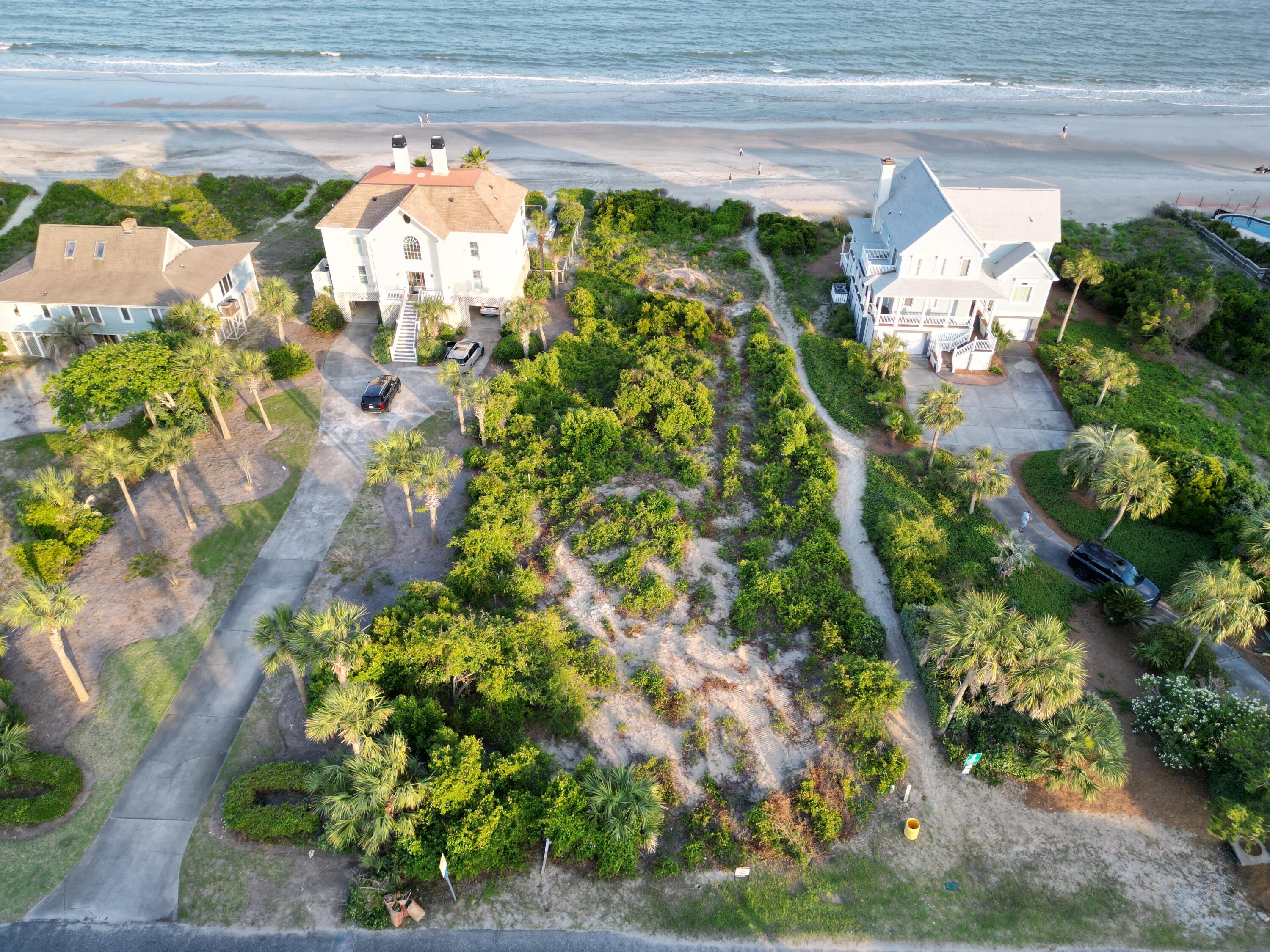 Beachfront Paradise!