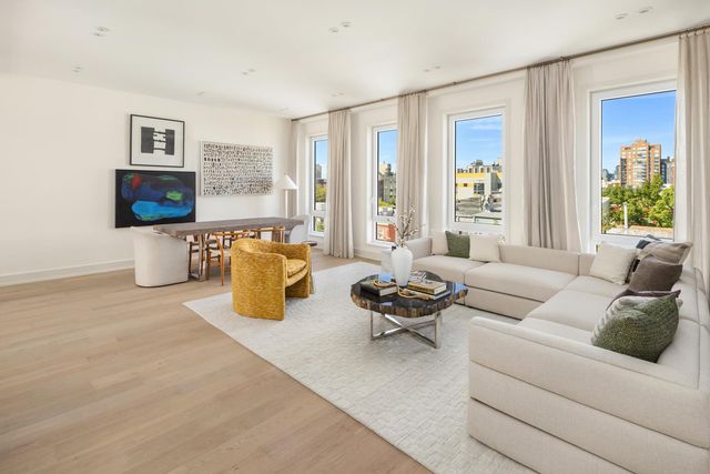 $3,895,000 | 25 Conselyea Street, Unit 2 | Williamsburg