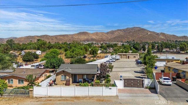 $919,900 | 7159 Jurupa Road | Glen Avon