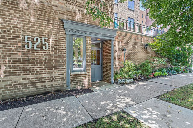 $1,900 | 525 Grove Street, Unit 5C | Evanston