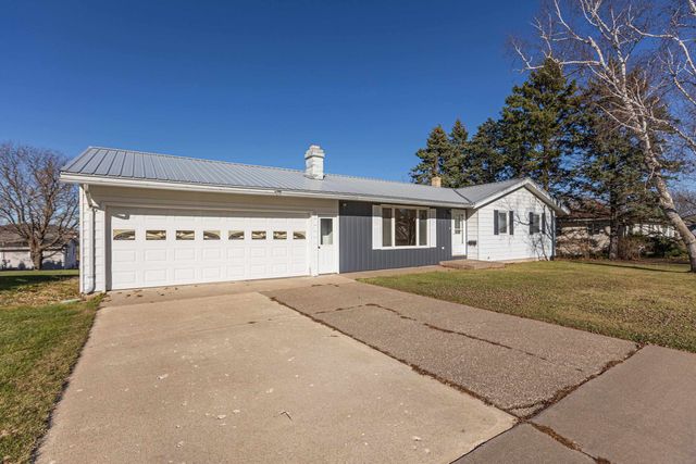 $209,900 | 523 West Wisconsin Avenue | Belmont