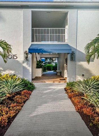 $7,000 | 1015 Ingraham Avenue, Unit 2 | Delray Beach Association