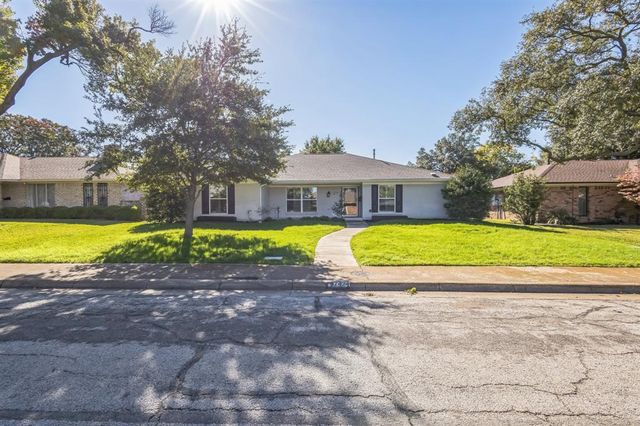 $639,900 | 7424 Heathermore Drive | Prestonwood