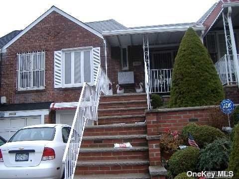 $849,000 | 71-14 Calamus Avenue | Maspeth