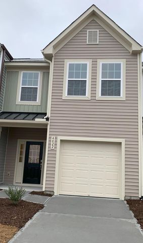 $1,925 | 4422 Lord Joseph Court | Camelot Village