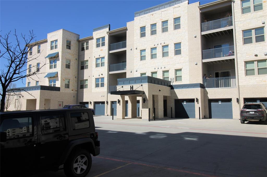 a view of building with view of street