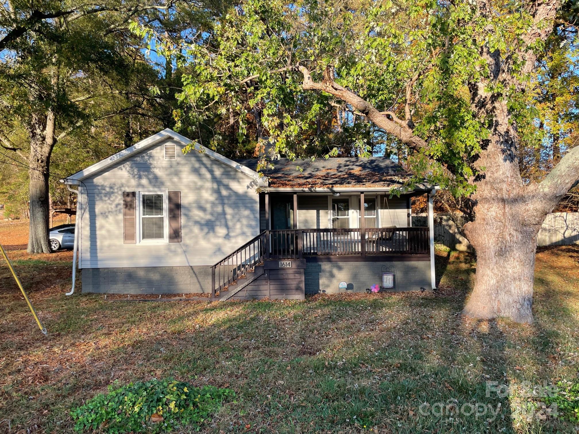 front view of house with a yard