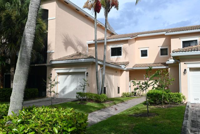 $369,900 | 2916 Tuscany Court, Unit 107 | Palm Beach Gardens