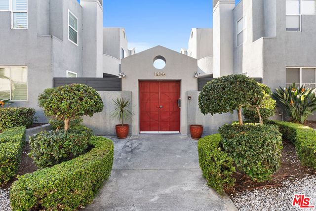 $1,134,000 | 1436 20th Street, Unit 11 | Santa Monica