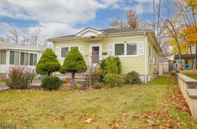 $449,000 | 25 Marcella Road | Parsippany