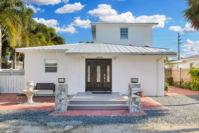 $1,390,000 | 2614 Seidenberg Avenue | Key West