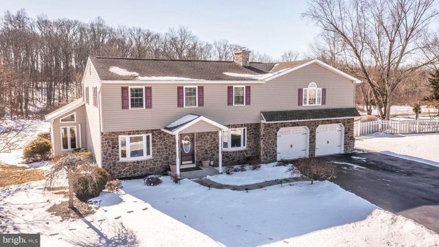 $535,000 | 38 South Vassar Drive | Milford Township - Bucks County