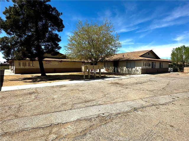 $950 | 11661 White Avenue, Unit STUDIO | North Adelanto