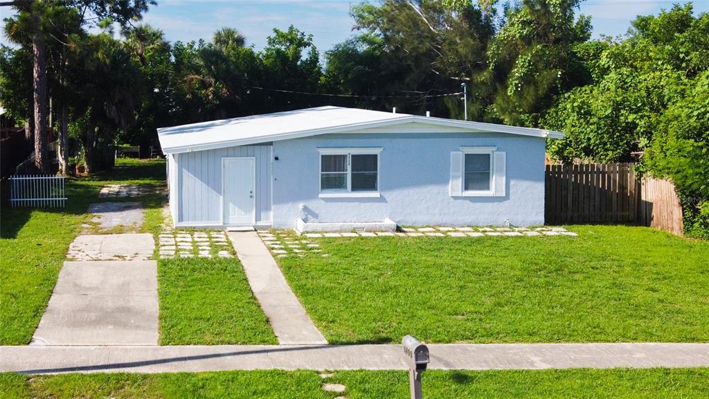 a front view of house with yard