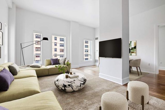 $1,750,000 | 250 East 49th Street, Unit 4E | Midtown East