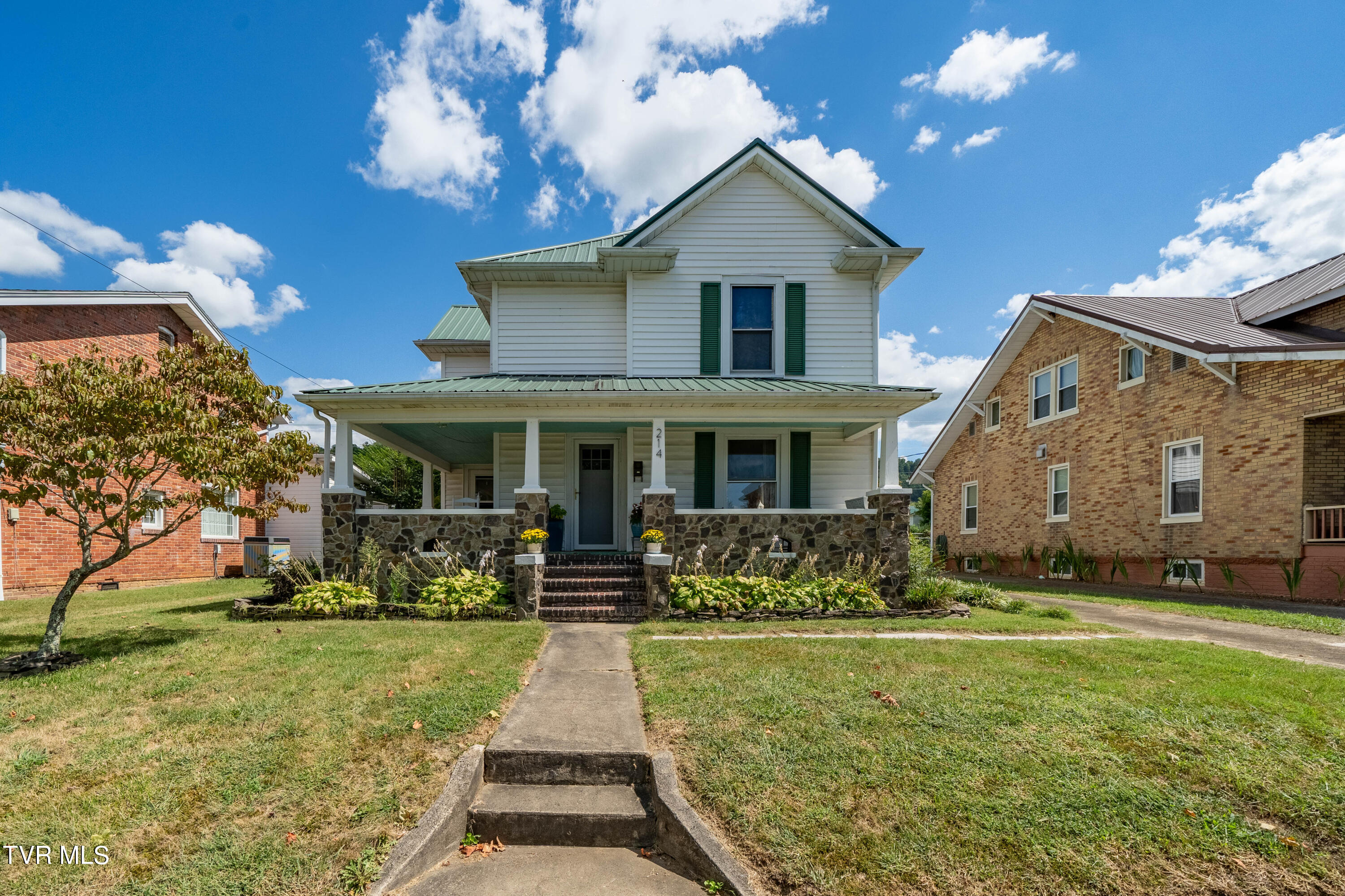 214 Clinchfield Ave (2 of 56)