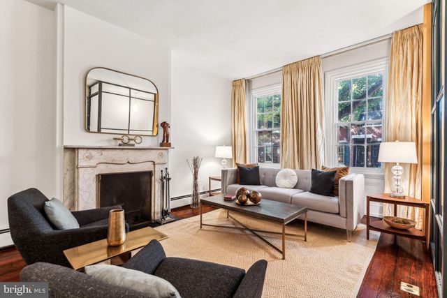 $985,000 | 415 South Carlisle Street | Avenue of the Arts South