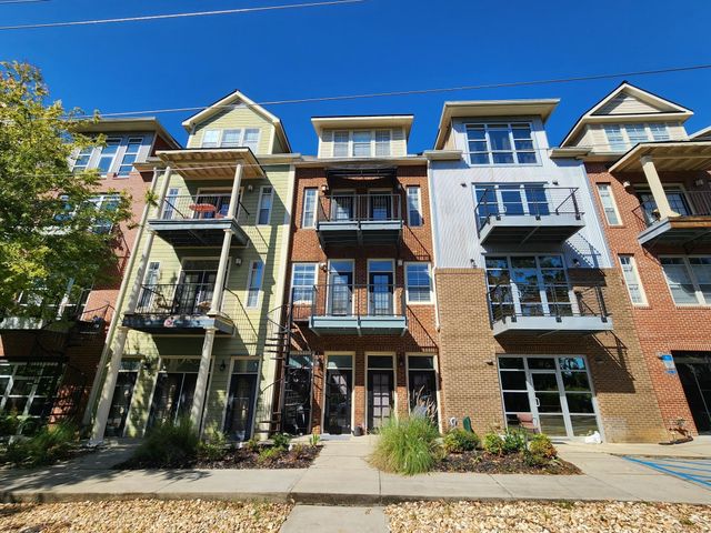 $2,800 | 415 St Francis Street, Unit 123 | All Saints