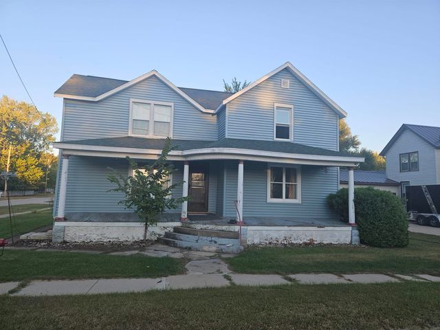 $179,900 | 210 North Farmer Street | Princeton