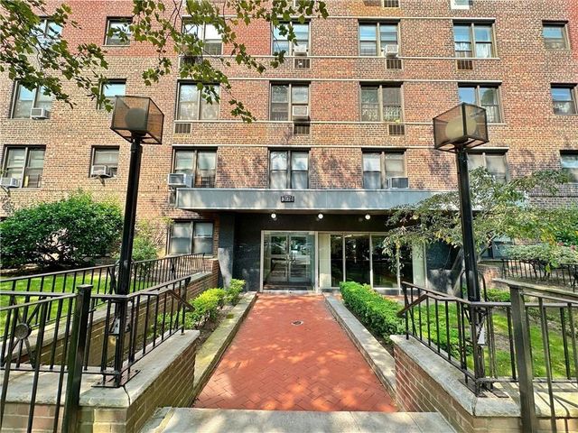 $285,000 | 3178 Nostrand Avenue, Unit 1M | Madison