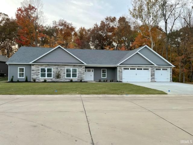 $419,900 | 811 Shady Creek Drive | Fairfield Township - Tippecanoe County