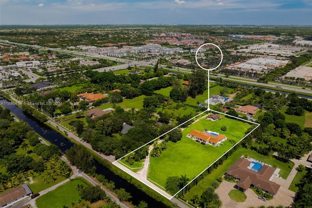 $1,675,000 | 3551 Southwest 126th Avenue | Country Club Ranches