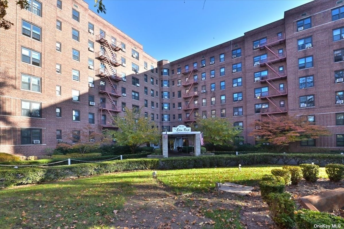 a view of a large building