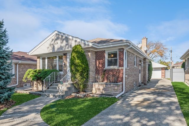 $429,900 | 7408 West Ainslie Street | Harwood Heights