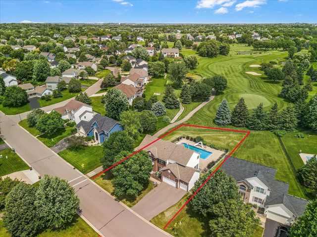 $699,900 | 3111 Eagle Valley Drive | Woodbury