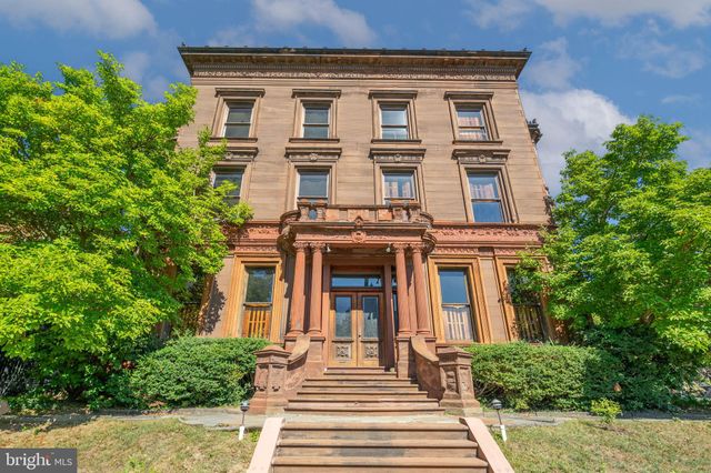 $6,500,000 | 2201 Green Street | Spring Garden