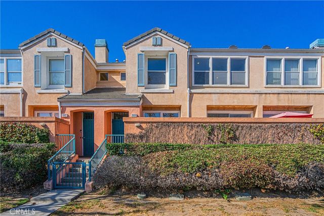 $579,000 | 1869 Atlantic Avenue | Poly High