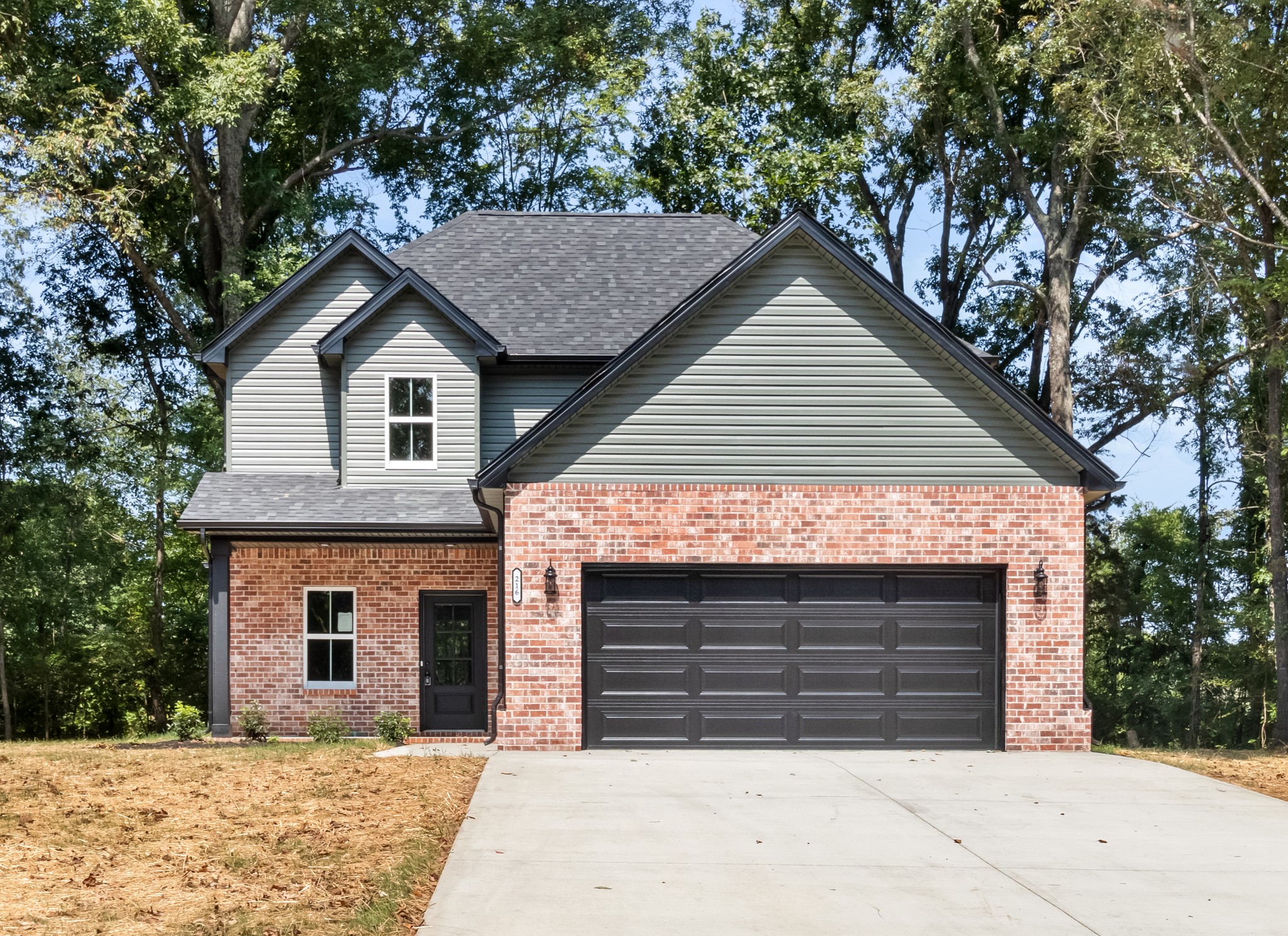 a house view with a outdoor space