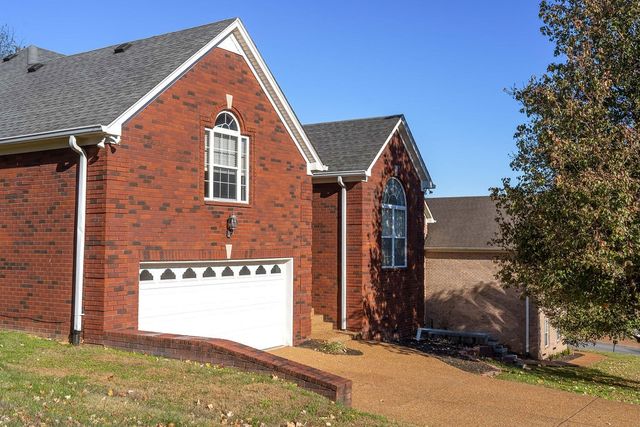 $450,000 | 108 Fieldcrest Drive | Hendersonville