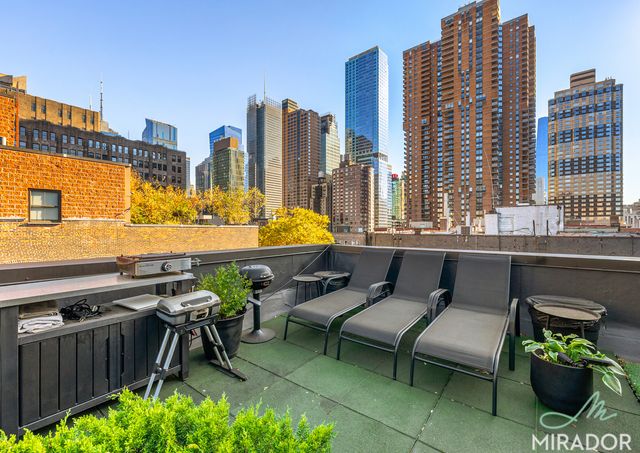 $9,000 | 414 West 45th Street, Unit 4/5 | Hell's Kitchen